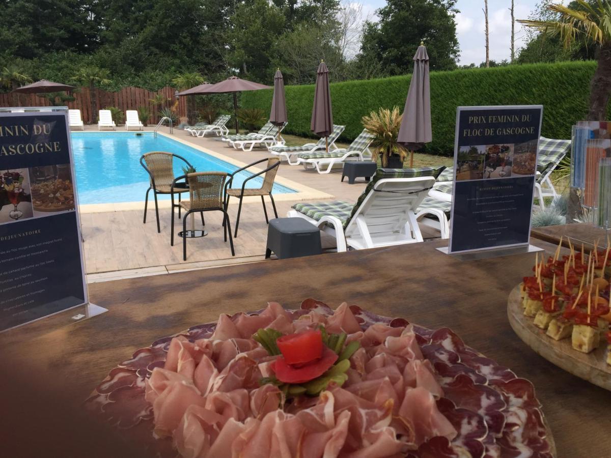 Hotel Les Lodges D'Eauze Esterno foto