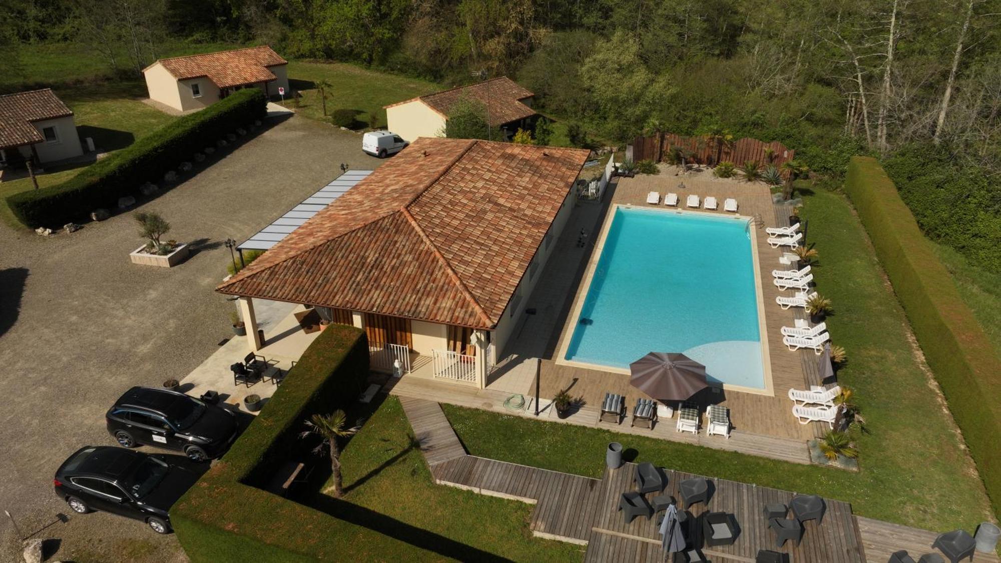 Hotel Les Lodges D'Eauze Esterno foto